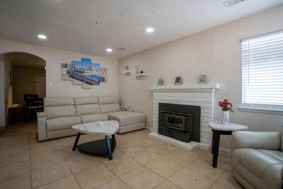 241 SHIRLEY Street NE, Albuquerque