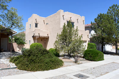 7527 Cricket Hill Drive NE, Albuquerque 