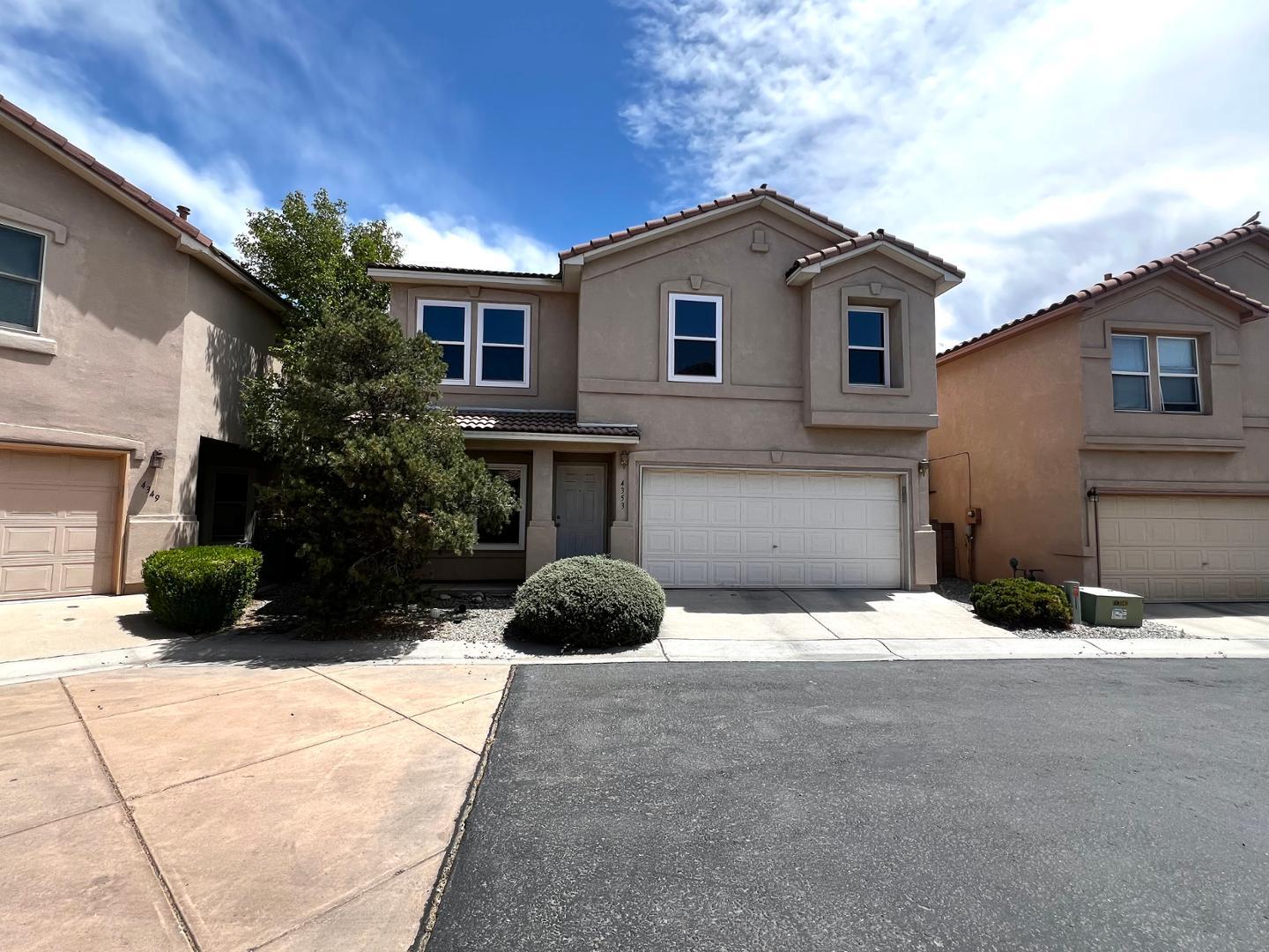 4353 Altura Vista Lane NE - Main Image