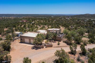 26 APACHE CREEK Road, Santa Fe 