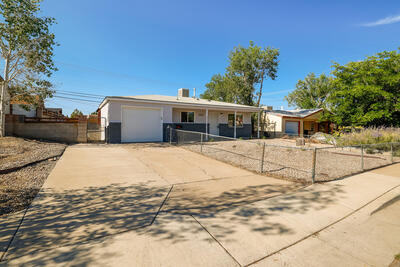 10412 WOODLAND Avenue NE, Albuquerque