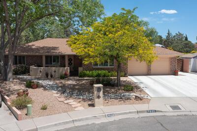 7625 ARROYO DEL OSO Avenue NE, Albuquerque