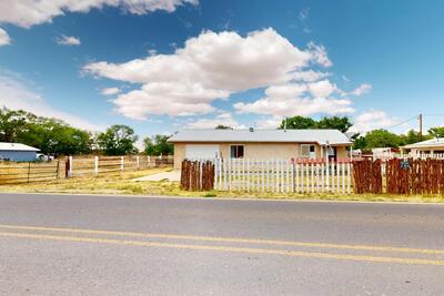 1237 GABALDON Road, Belen 