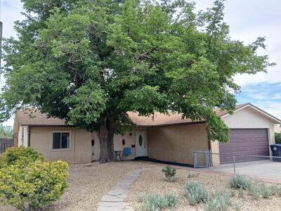 8224 BRET Place NE, Albuquerque