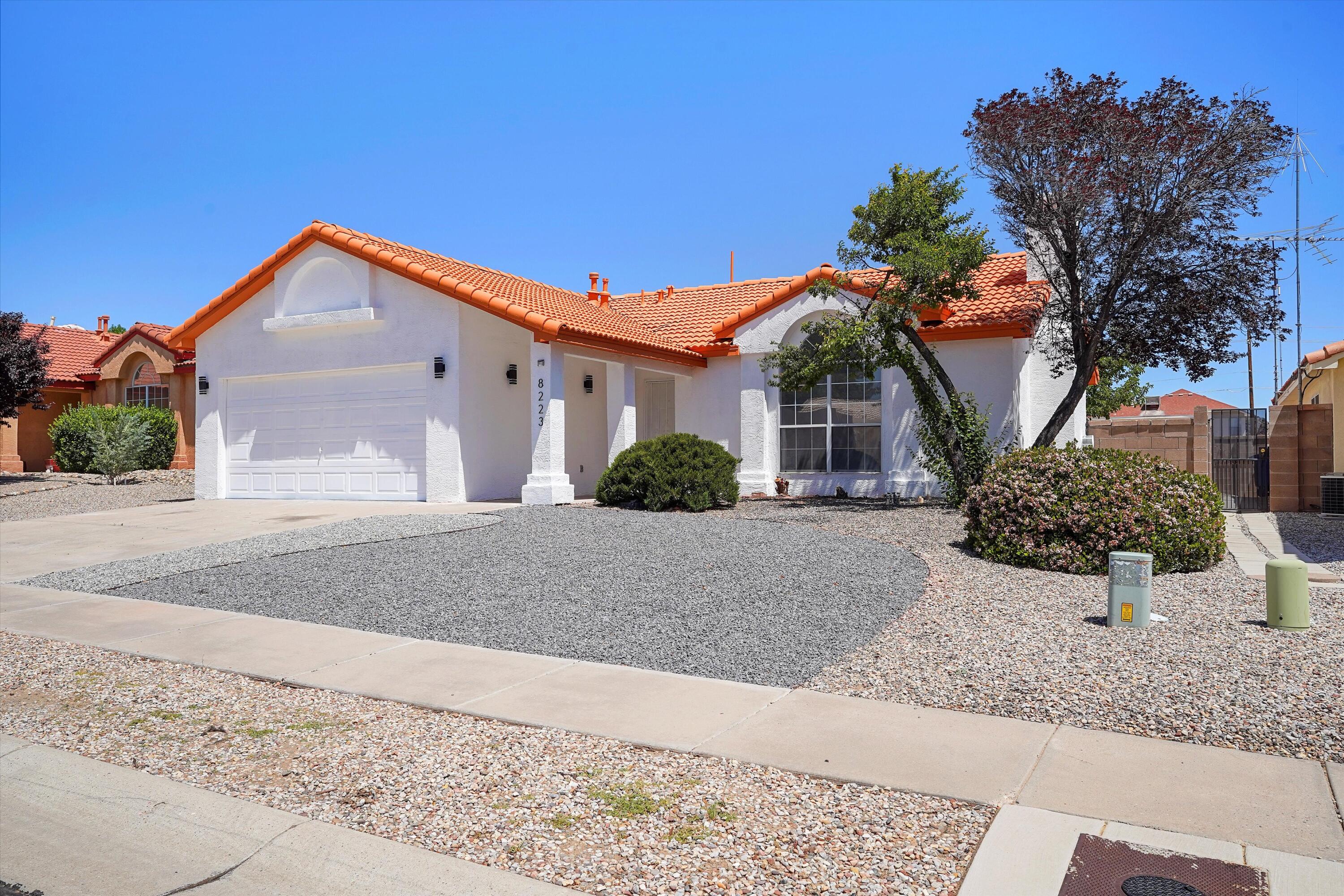 8223 CAMINO PAISANO NW - Main Image
