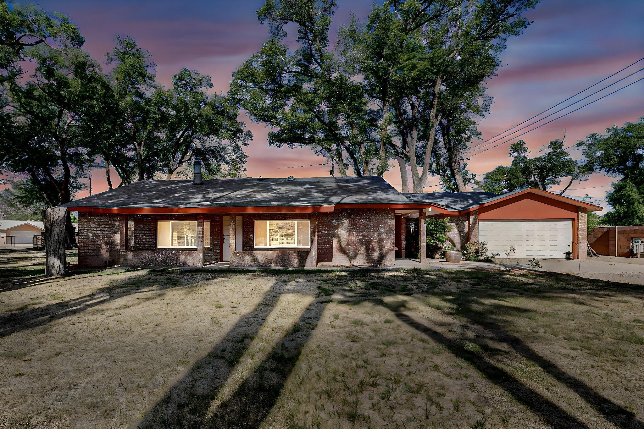 2215 MARGARET Drive - Main Image