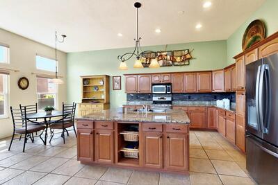 6500 Moon Shadows Drive NW, Albuquerque