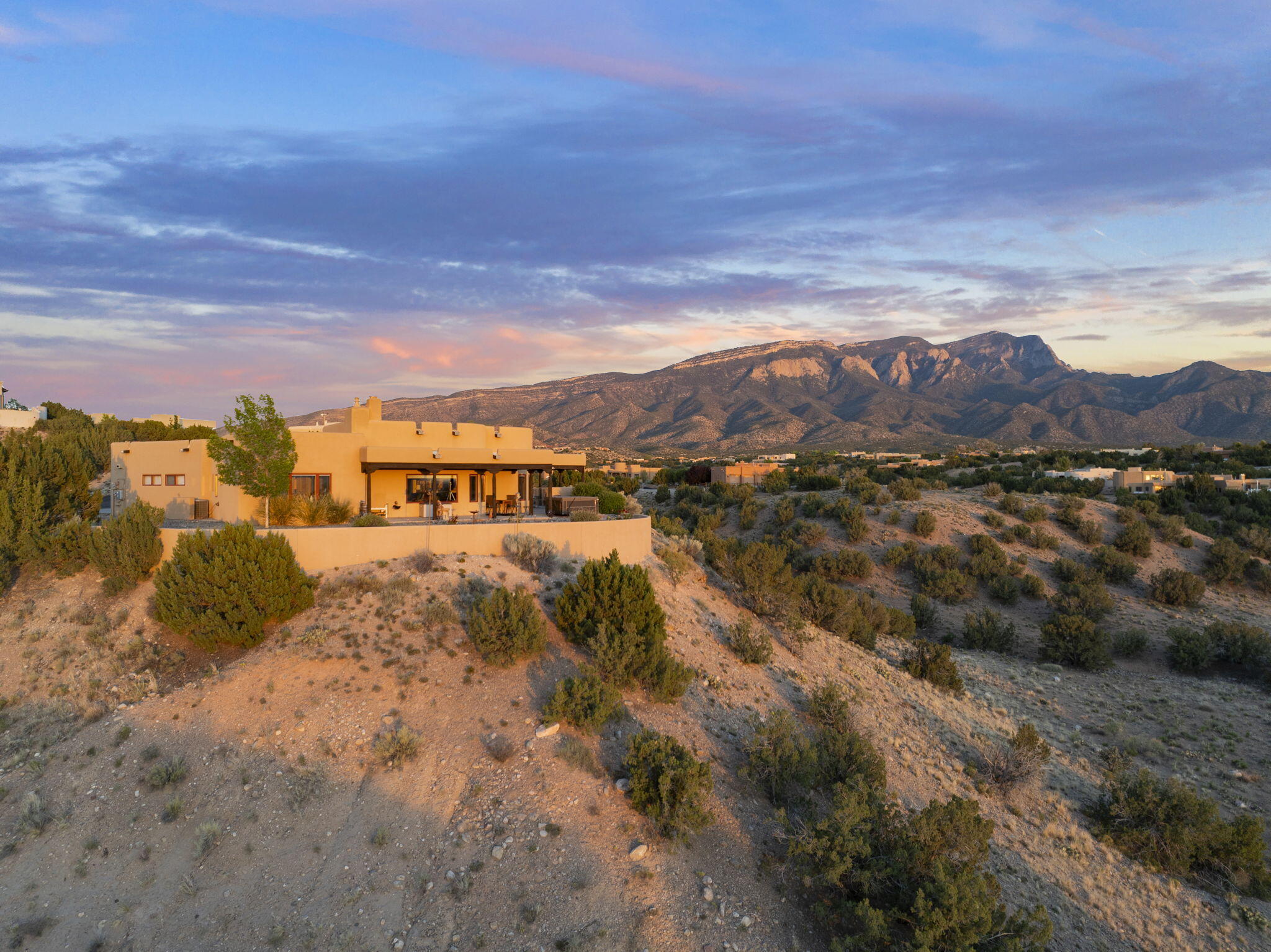 2 RAINBOW TRAIL Trail - Main Image