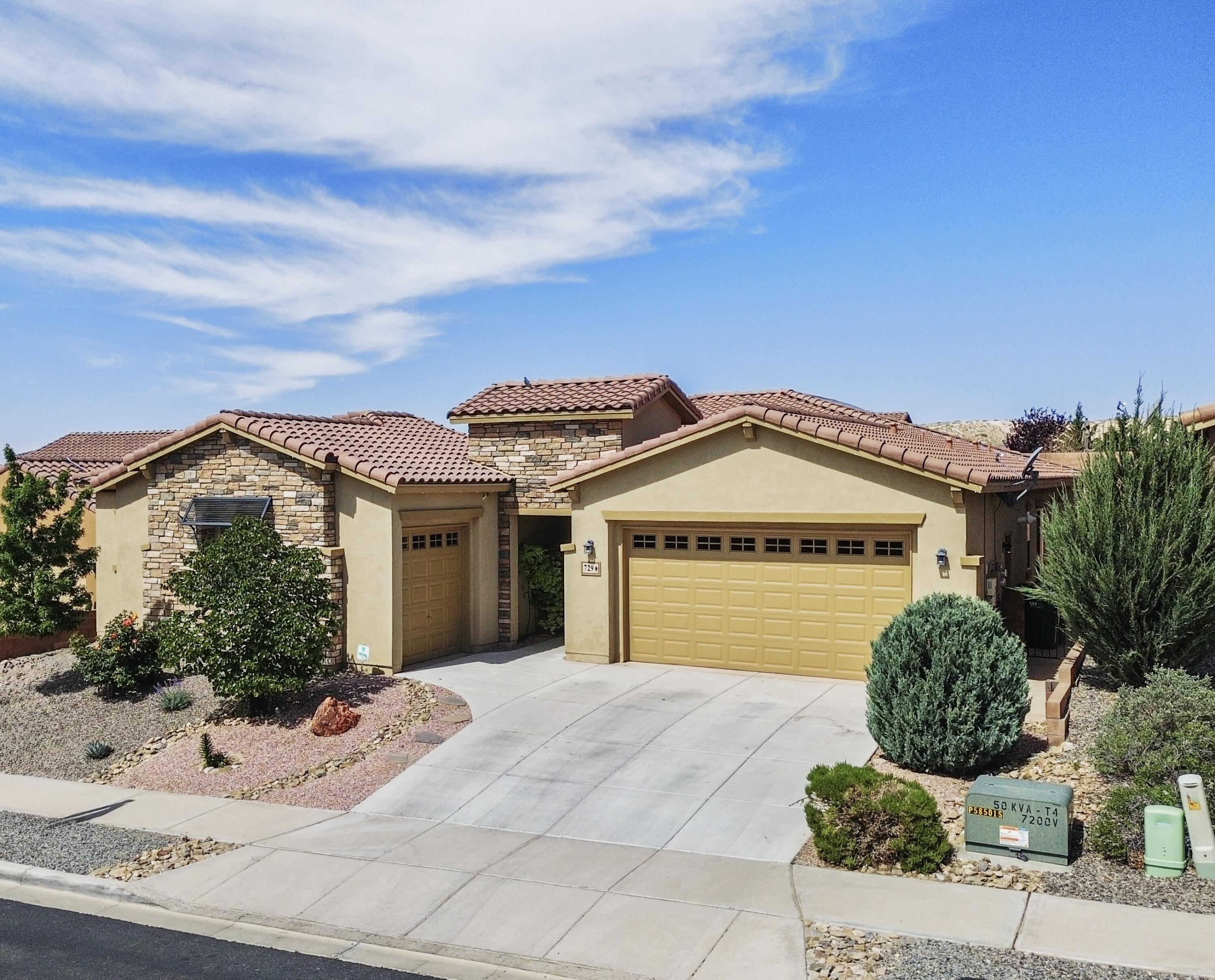 729 SIERRA VERDE Way NE - Main Image