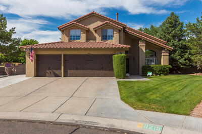 8215 CORONA Avenue NE, Albuquerque