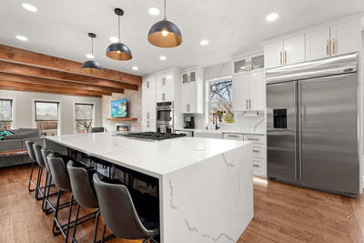 6401 MEADOW HILLS Street NE, Albuquerque 