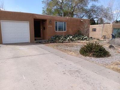 4904 Idlewilde Lane SE, Albuquerque