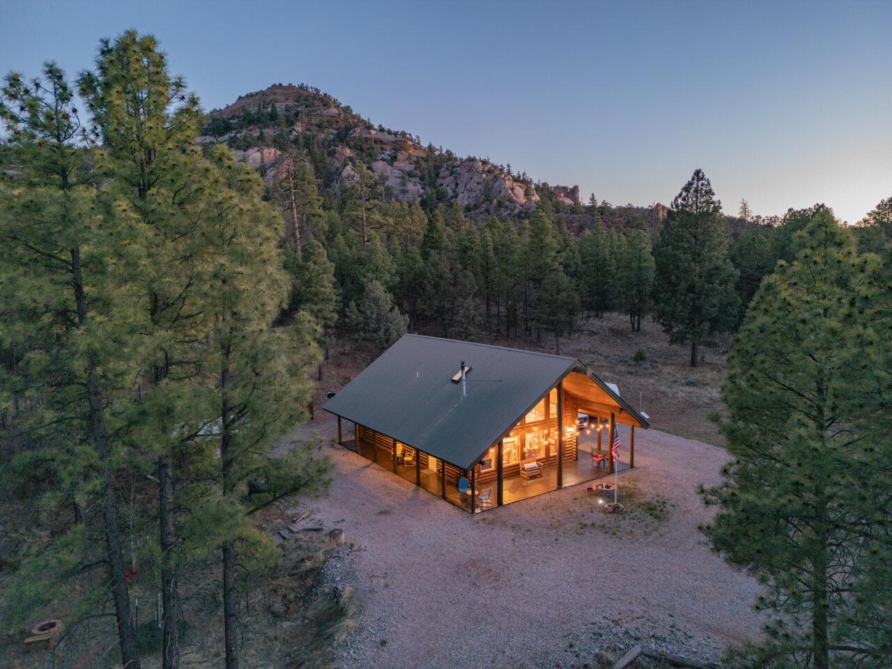 31 Smokey Bear Road - Main Image