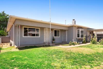2009 Glorieta Street NE, Albuquerque