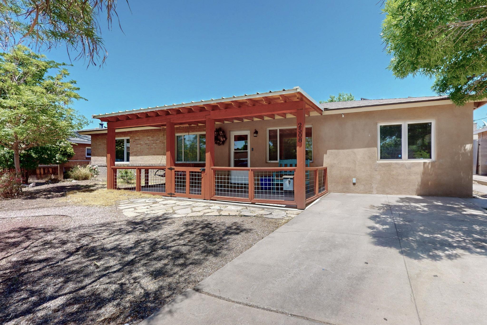 2508 MESA LINDA Drive NE - Main Image
