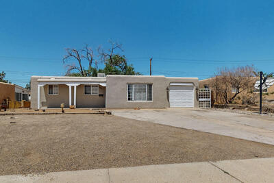 9913 Leyendecker Road NE, Albuquerque