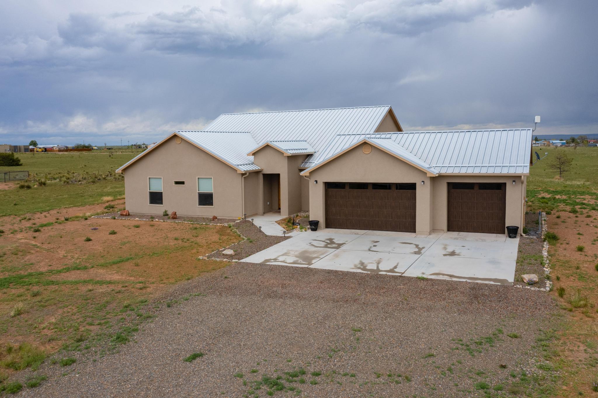 12 KAILEY Loop - Main Image