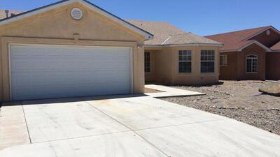12 Rosa, Los Lunas
