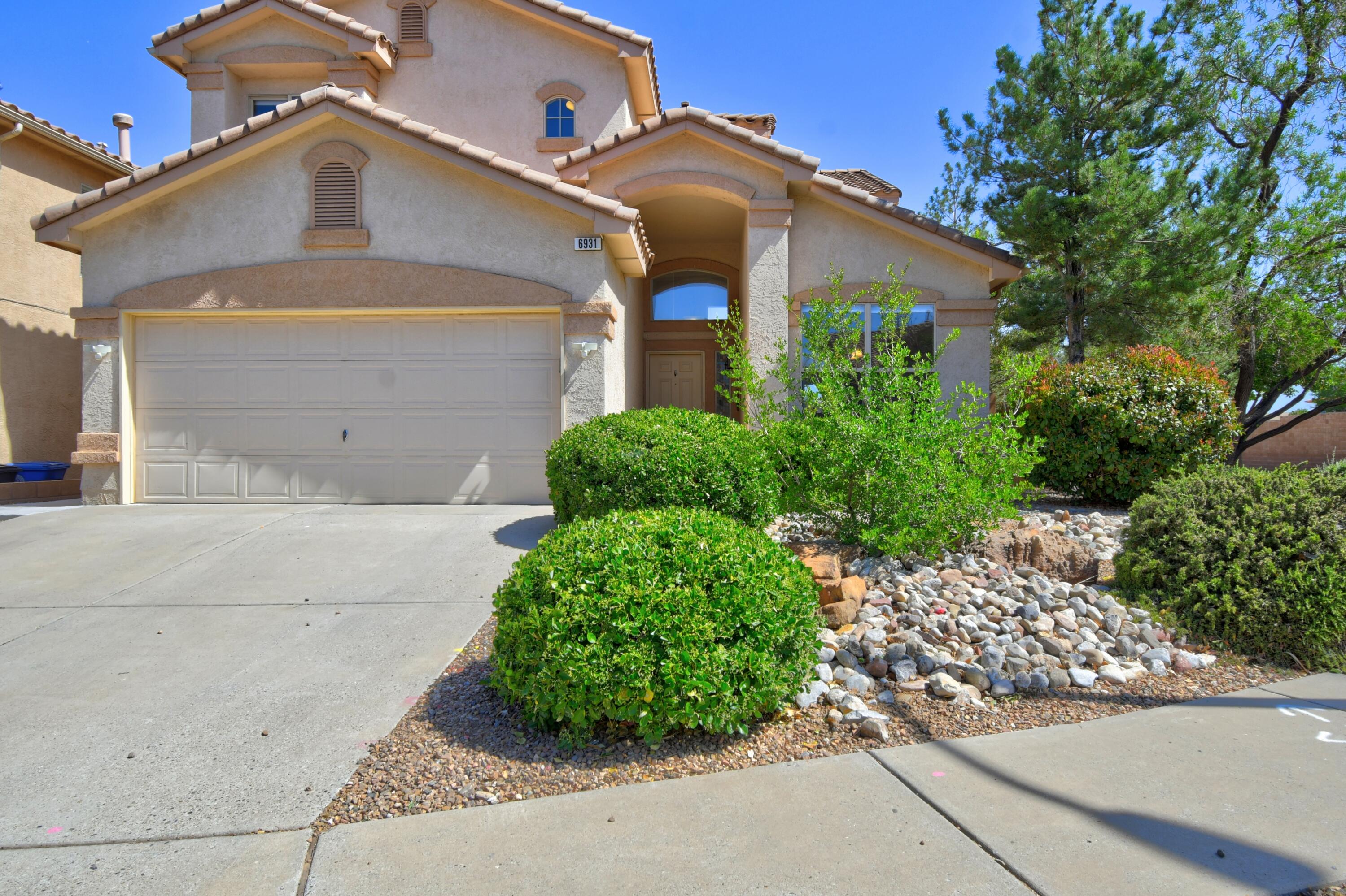 6931 CARMELITO Loop NE - Main Image