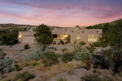 1 SEASONS Circle, Placitas 