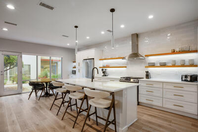 220 ALISO Drive SE, Albuquerque
