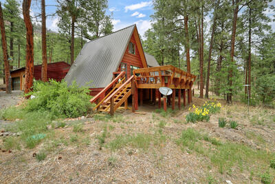 186 Cedar Road, Jemez Springs 