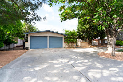 8138 AVENIDA LA PRESTINA NE, Albuquerque