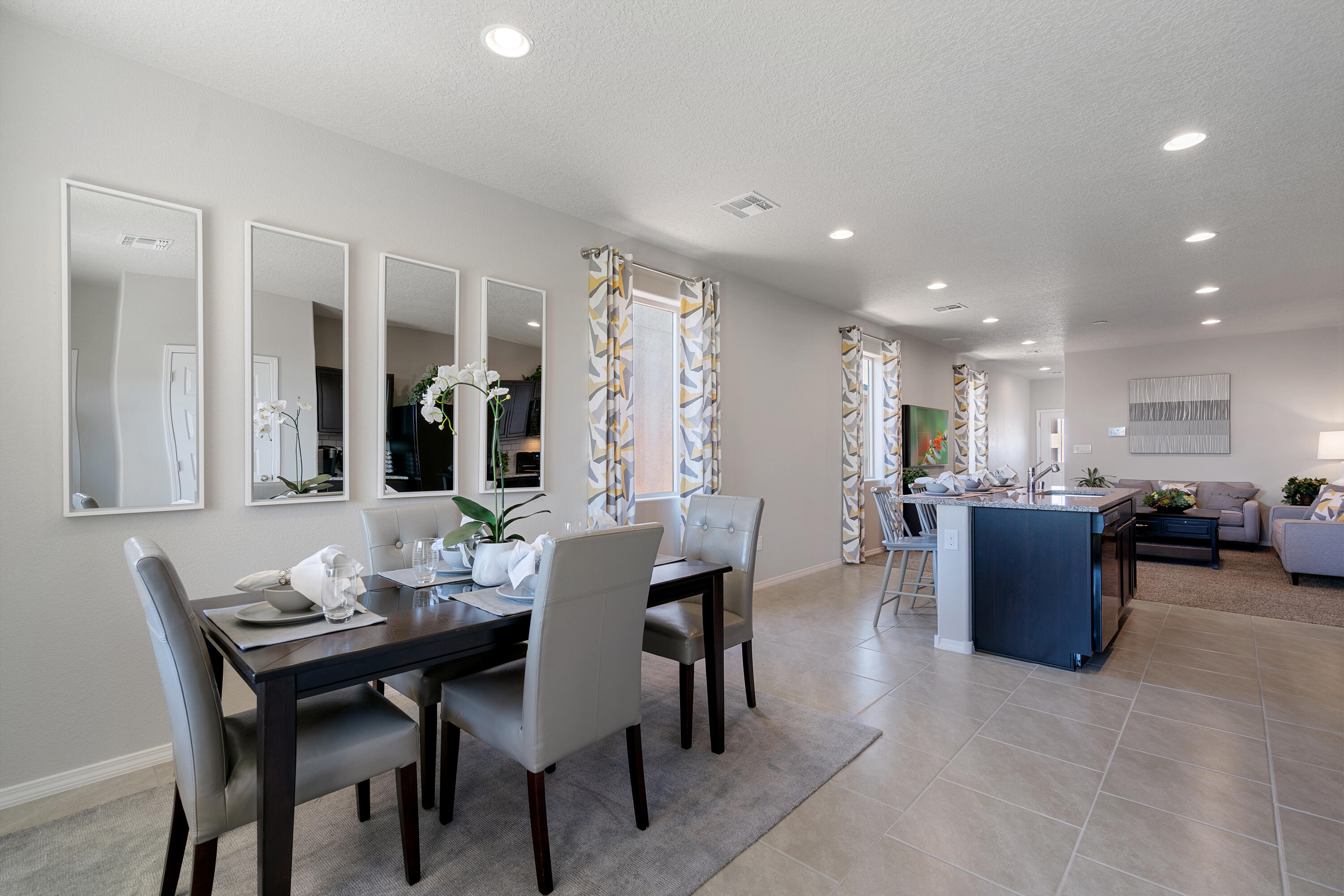 2450 Royal Troon Road NE - Main Image