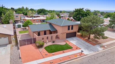7000 GISELE Drive NE, Albuquerque