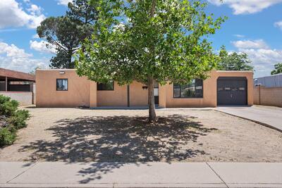 1712 INEZ Drive NE, Albuquerque