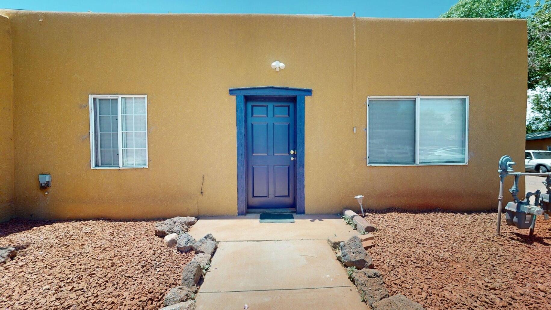 1207 Barelas Road SW - Main Image