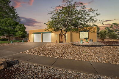 5422 EDWARDS Drive NE, Albuquerque