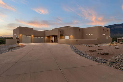 42 APACHE MESA Road, Placitas
