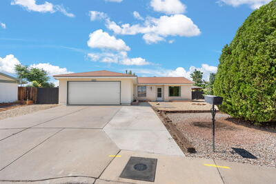 8121 BART Court NE, Albuquerque