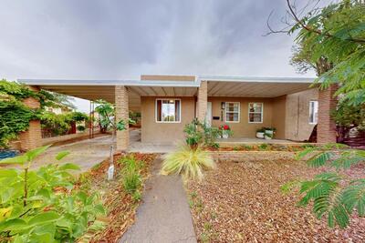 5009 EL PASEO Drive NW, Albuquerque