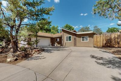 1108 GRANADA HILLS Court NE, Albuquerque 