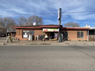 136 Calle Del Presidente, Bernalillo 