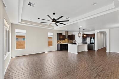 275 Adeline Avenue, Los Lunas 