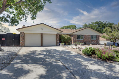 3512 SINGAPORE Circle NE, Albuquerque