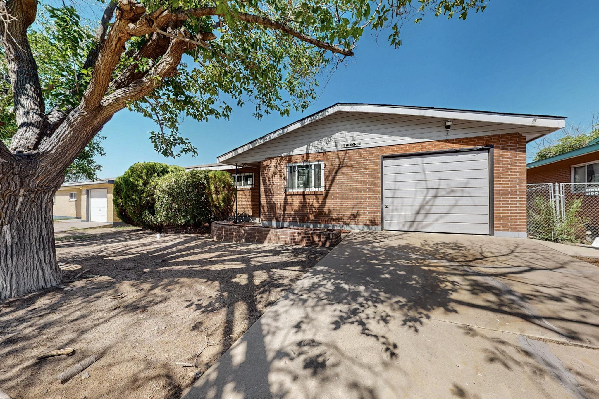 1705 CORNELL Drive SE - Main Image