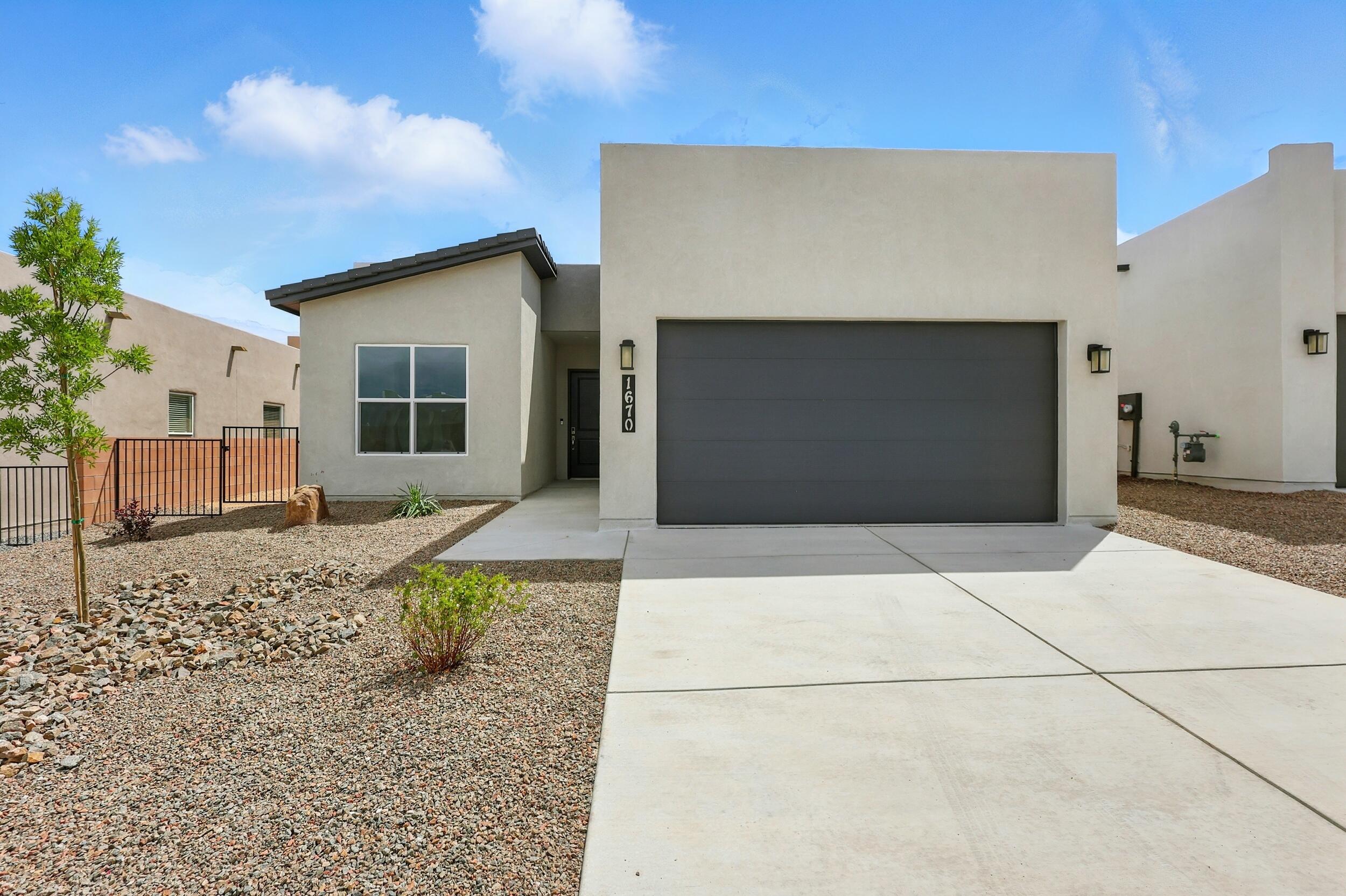 1670 TESORO Loop NW - Main Image