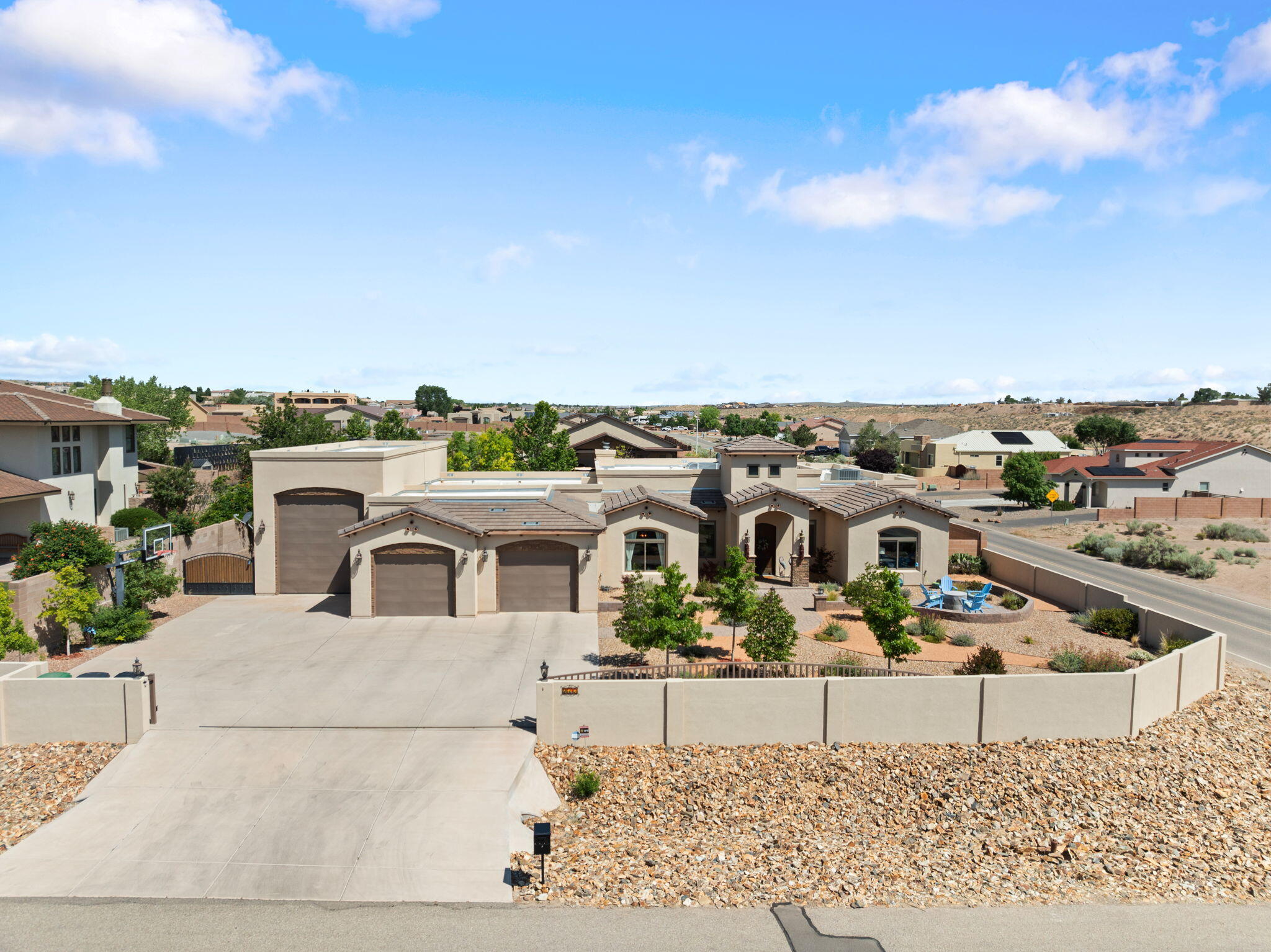 2633 GLOBE Court NE - Main Image