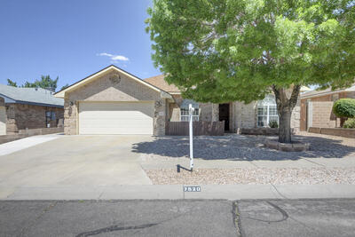 7520 ROSETTE Drive NW, Albuquerque