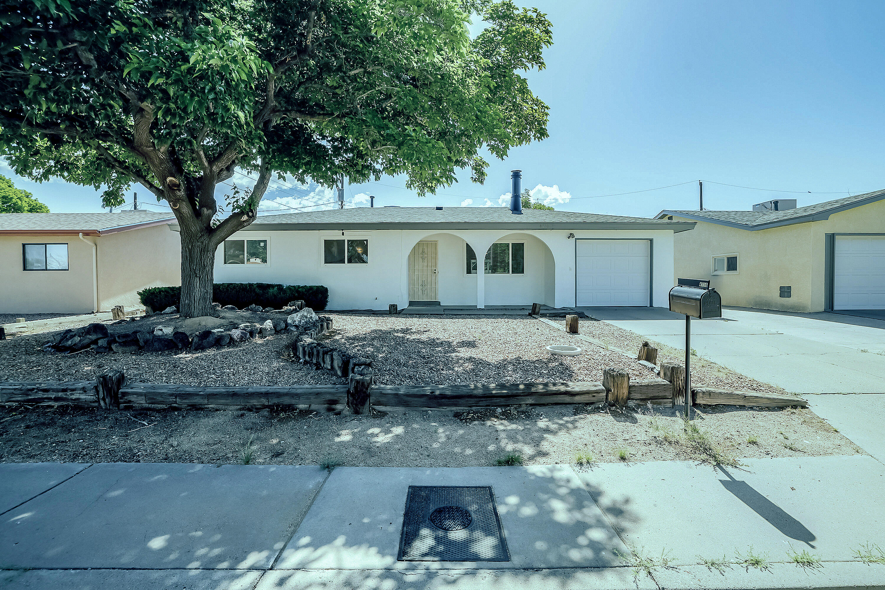 4716 JENNIFER Drive NE - Main Image