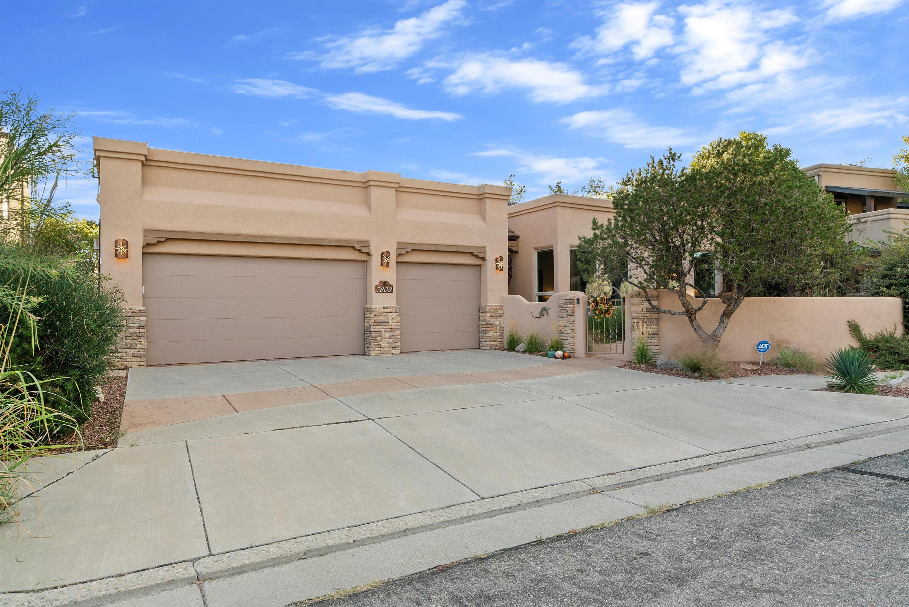 5809 Valerian Place NE - Main Image