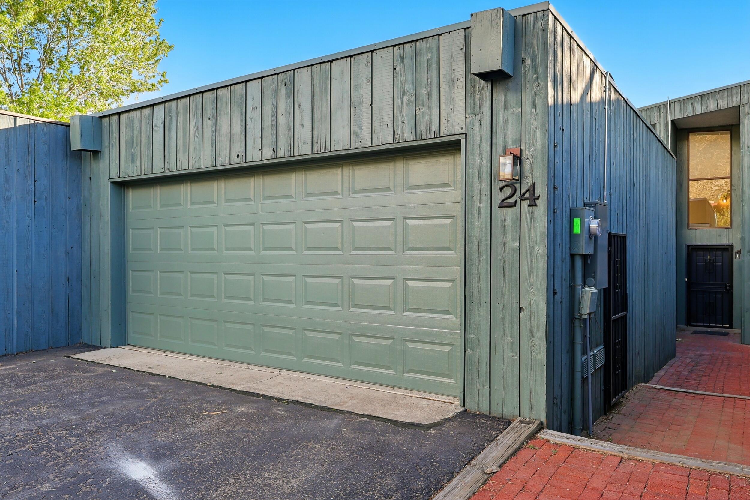 720 TRAMWAY Lane NE 24 - Main Image