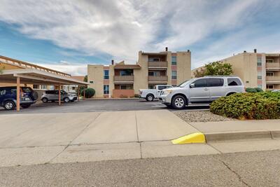 1821 Dartmouth Drive NE 104, Albuquerque