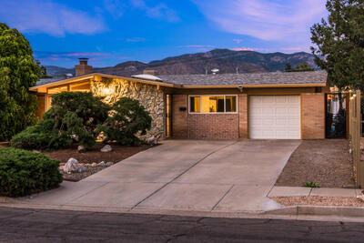 1608 BOATRIGHT Drive NE, Albuquerque