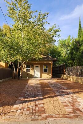 713 LEWIS Avenue SW, Albuquerque