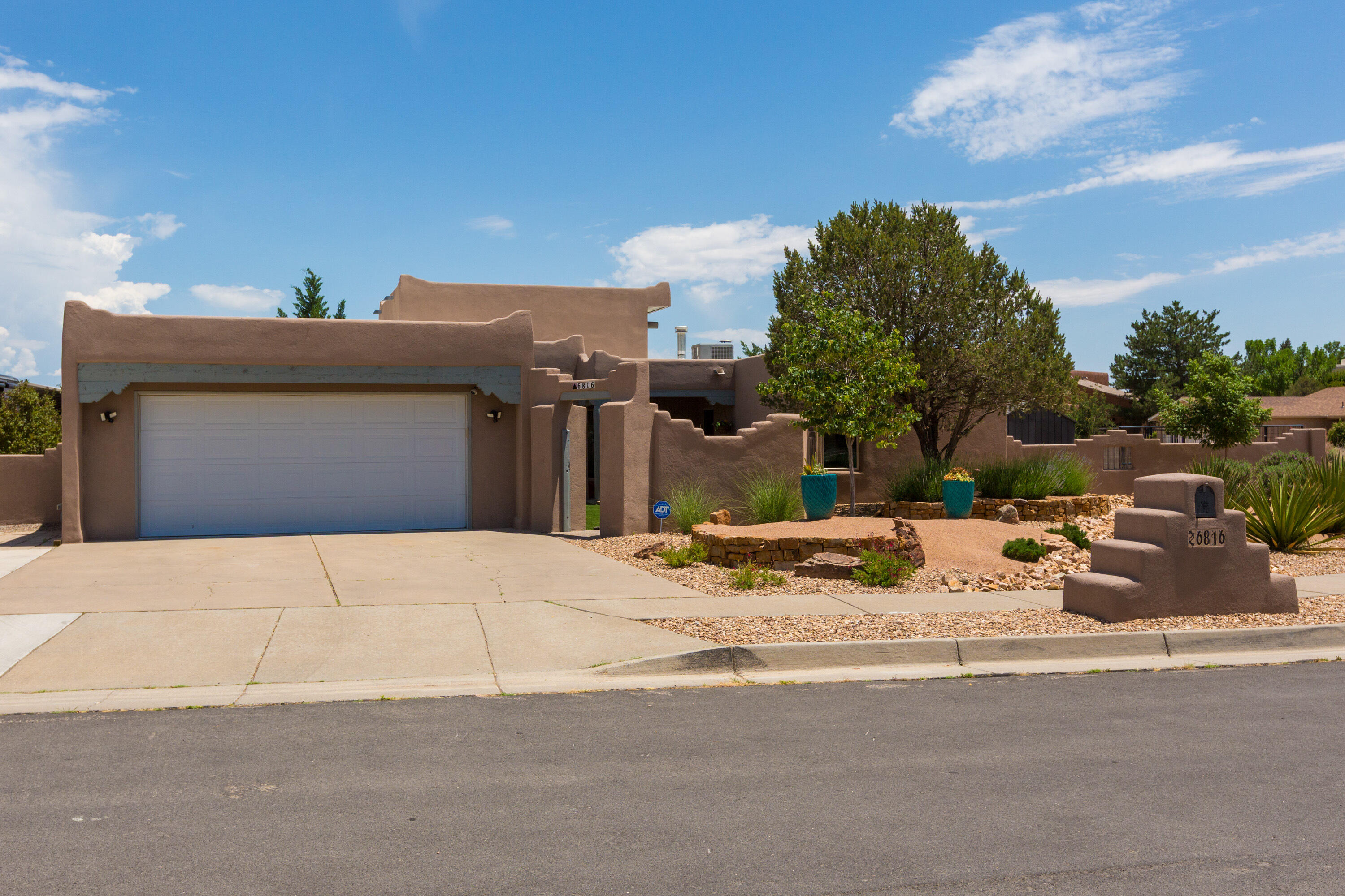 6816 TAMARISK Place NW - Main Image